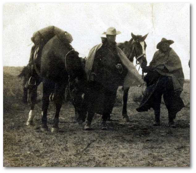 Troopers rugged up against the cold, Palestine 1917