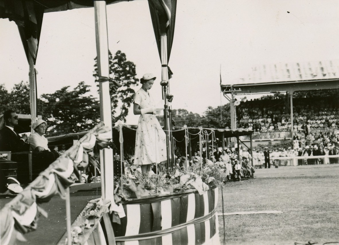 Queen Elizabeth II addresses the crowds in Mackay during her tour to Australia 1954