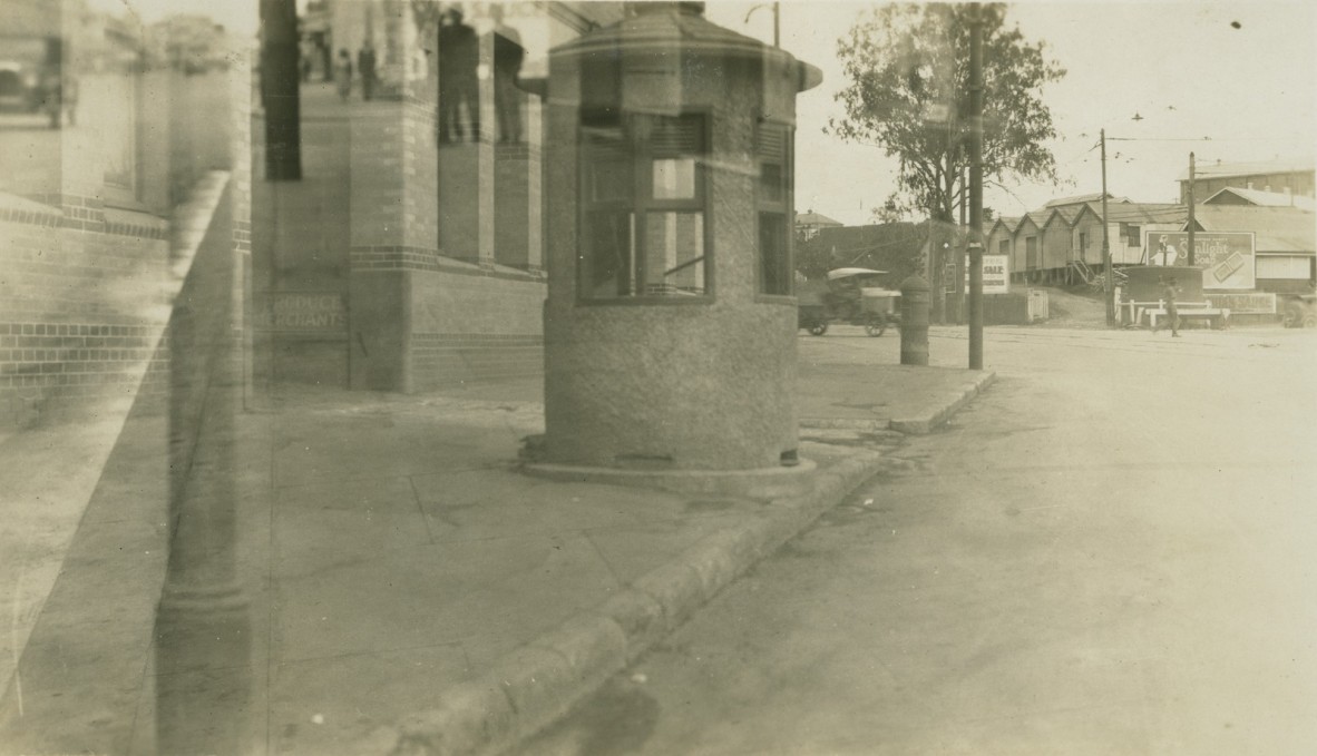 Image of a tramways points cabin on Roma Street Brisbane near the intersection of Saul Street and Countess Street