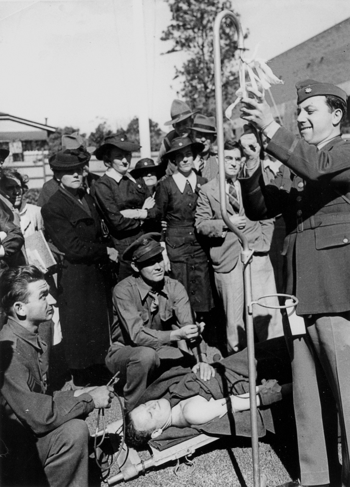First aid practise in Brisbane, ca. 1942