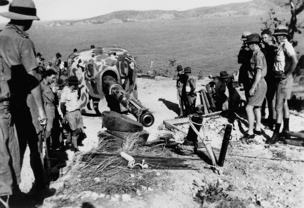 Coastal artillery gun being moved for mounting on the slopes of Paga Hill in Port Moresby, Papua New Guinea, World War II, ca. 1943