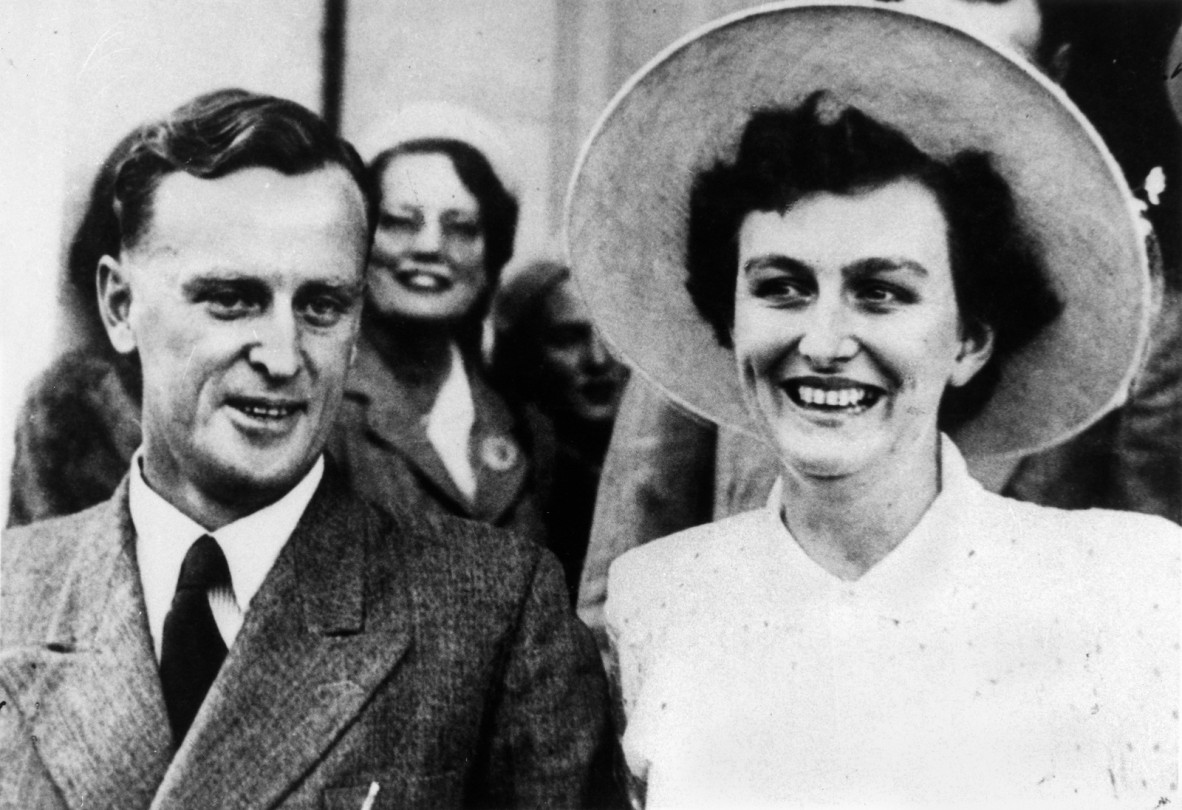 Joh and Flo Bjelke-Petersen on their wedding day, 1952