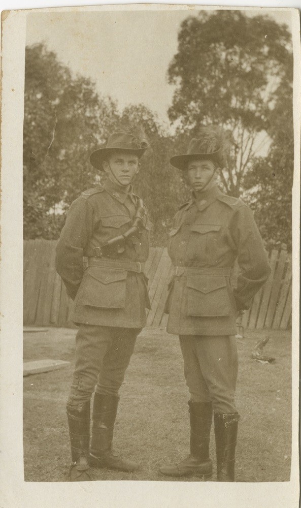 Sepia photo of Victor Owen Williams and Allan Victor Arthur in Light Horse uniform 1917