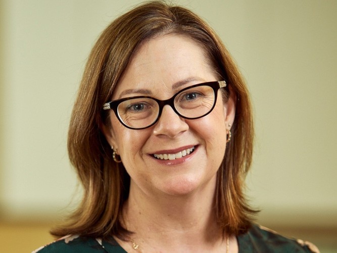 Brooke MacKenzie headshot