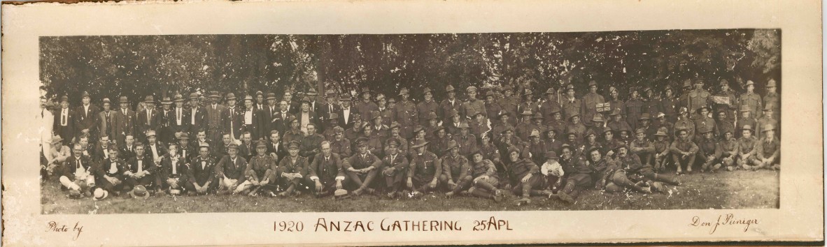 Soldiers at a Anzac gathering at Lissner Park, Charters Towers, 25 April 1920