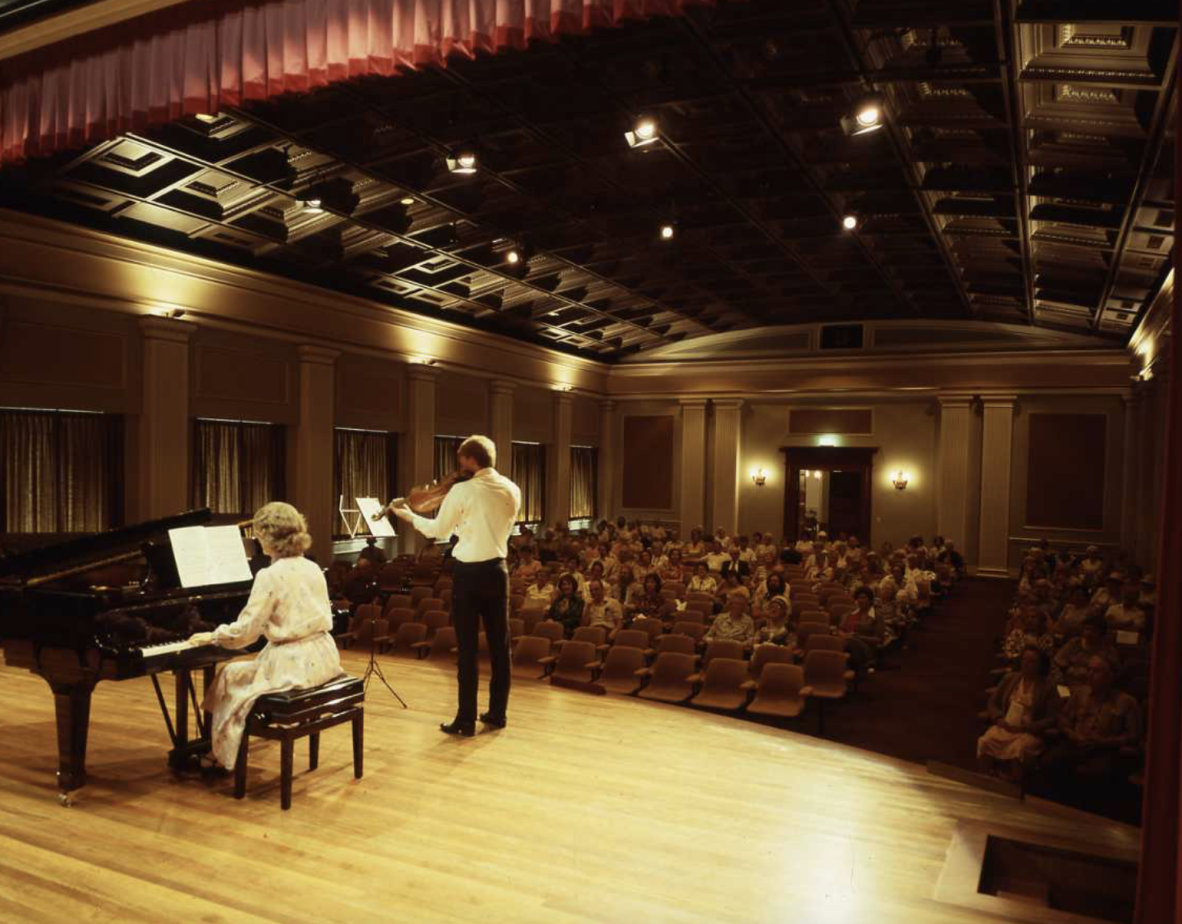 Ithaca Room – City Hall, 1982. Brisbane City Council. BCC-T54-731.