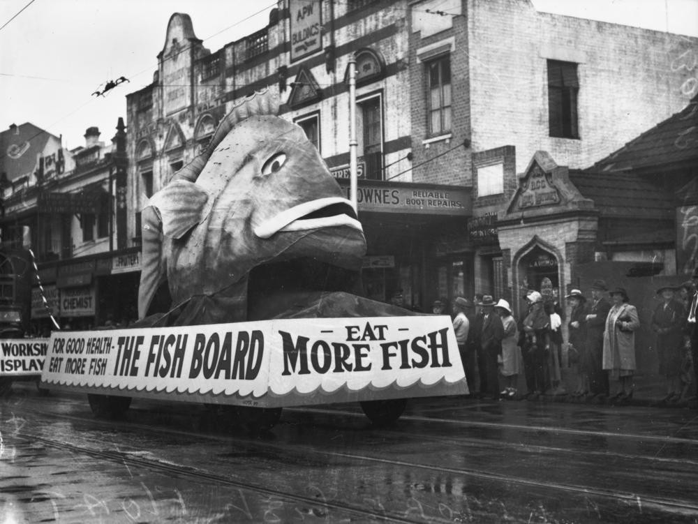 Red Emperor float in the Labor Day procession, Brisbane, 1940