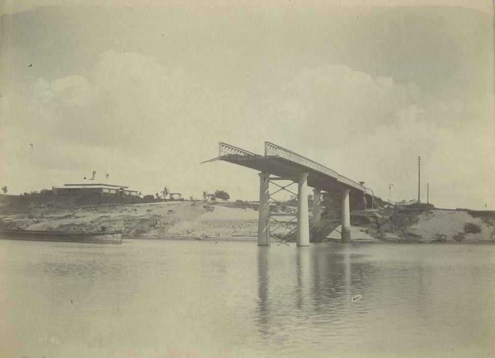 Destruction of the Indooroopilly Railway Bridge - 1893 ...