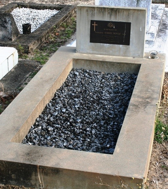 Grave site, Harry Doyle
