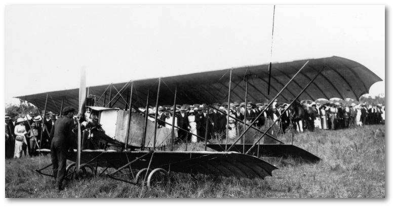 Caudron biplane. 1914