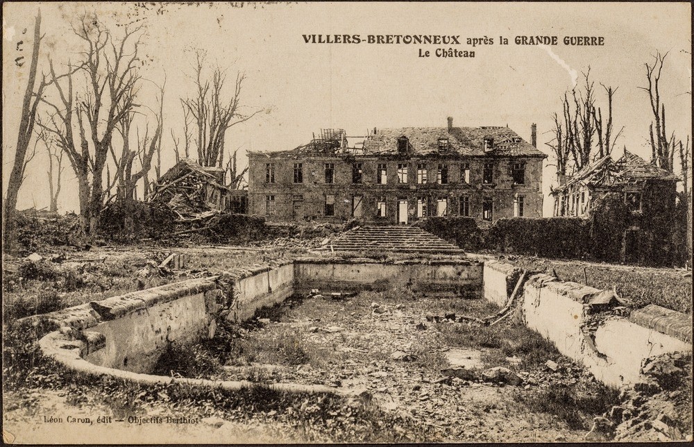 postcard of a destroyed house in  world war 1 
